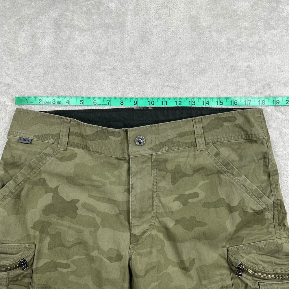 Kuhl Cargo Shorts Mens 36 Green Camo Vintage Patina Dye Hiking Outdoors Utility - Picture 6 of 11